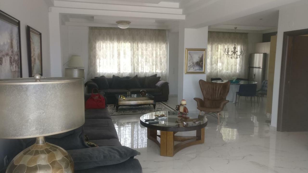 Vila Marry'S House Karianí Exteriér fotografie