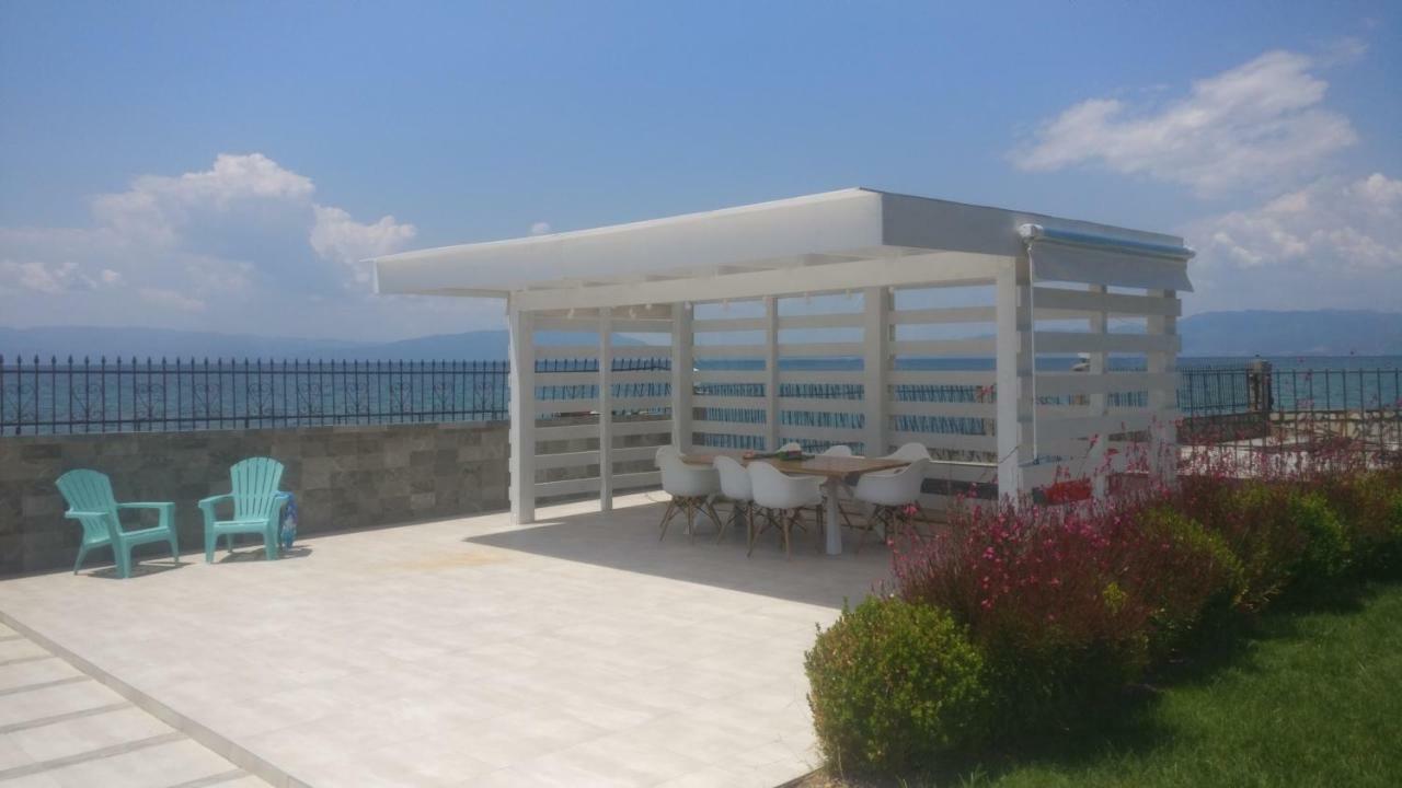 Vila Marry'S House Karianí Exteriér fotografie